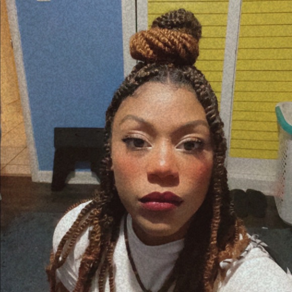 Meet your Posher, Samantha - Picture 1 of 1